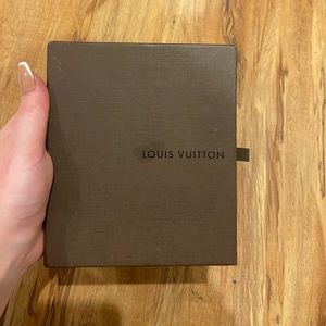 Louis Vuitton box